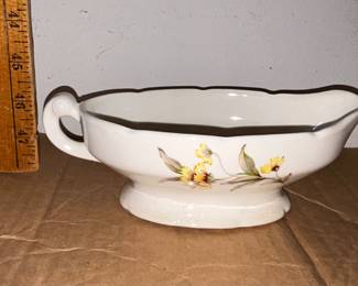Gravy Boat $4.00