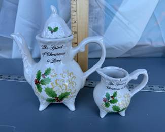 Teapot and Creamer $5.00