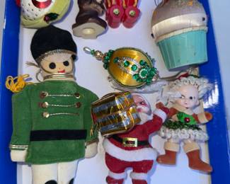 8 Ornaments $12.00