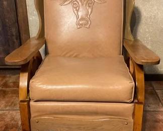 263  Vintage Western style wagon wheel rocking chair 
