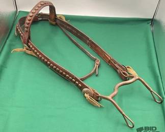 464  Antique leather head stall with bit 