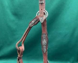 428  Vintage sterling silver engraved show halter with lead 