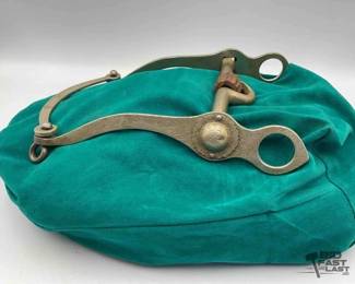 251  Beautiful silver western curb bit 