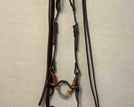 453  New western bridle with Les Vogt Performax bit 