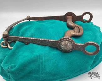 195 Vintage silver bit