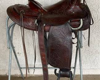 129  Vintage Dan and Sons  Makers Western saddle 