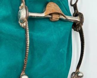 164 Silver and Black Iron Show Bit