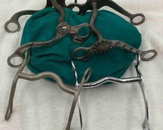 381 4 Bits 2 Crocketts 2 No markings