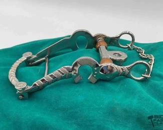 141 Show bit style belt buckle