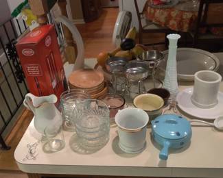 kitchen ware and gadgets 
