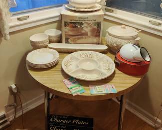 small kitchen table 