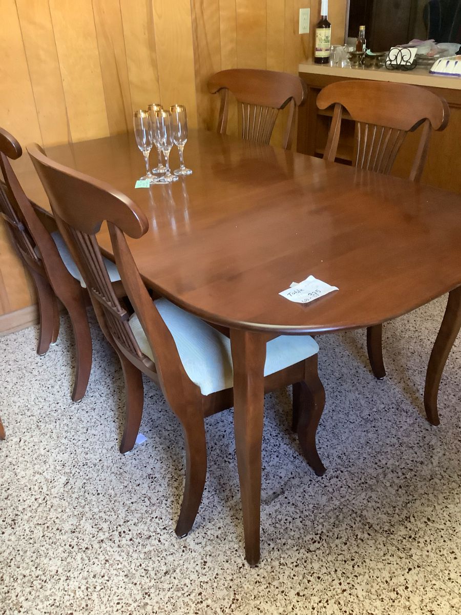 Solid wood 4 chairs 195