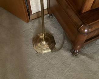 Floor lamp