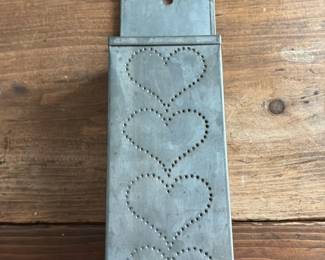 Vintage Tin Heart-shaped Pie or Pastry Mold