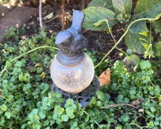 Cast Iron Bird Lamp Post Finial with Crackle Glass Globe 