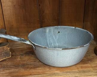 Vintage Enamelware Colander /Strainer 