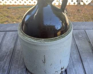 Stoneware Jug with Handle 