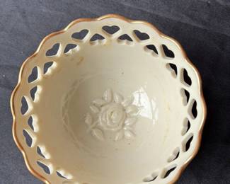 Lace Edge Porcelain Bowl with Rose Motif 