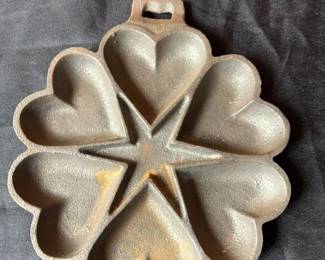 Cast Iron Heart Shaped Waffle Iron 