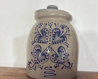 Stoneware Crock with Blue Floral Decoration 
