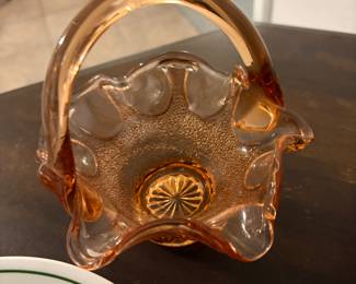 Fenton ruffle basket