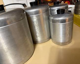 Aluminum Storage Cans