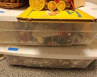 Two tubs ready to go of vintage christmas 🎄