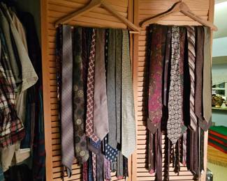 Several men's ties!