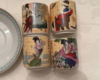 Japanese Geisha Design Ceramic Napkin Rings (Set of 4)