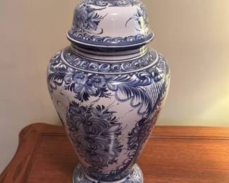 Delft Blue Urn