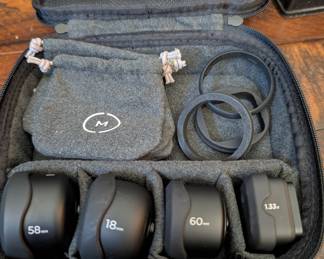 Moment Pro Mobile Lens Kit
1.33x Anamorphic + 58mm Tele + 18mm Wide + 60mm Macro
w/ Case + Adapters