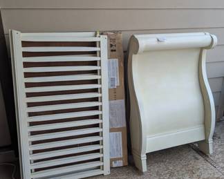 Pottery Barn Kids convertible crib and toddler bed - needs hardware