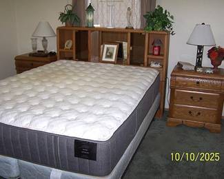 Queen size bed, oak night stands