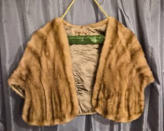 7 ClassicBrownFurStoleFrederickNelsonSeattleUnionMade
