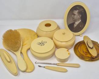 25 VintageCelluloidVanityAccessorySet
