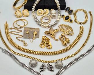 128 MonetTrifariJewelryCollection