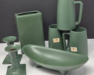 101 HyalynPorcelainUSAHunterGreen