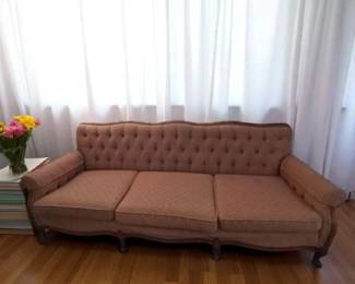75 FrenchStyleTuftedBackVintageSofa