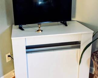 TV, extendable console table