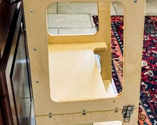 Kitchen Montessori Helper Step Stool/Learning Tower