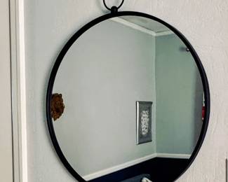 round mirror