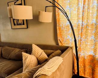 3-shade floor lamp