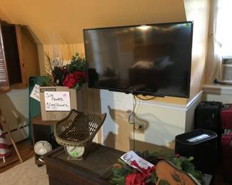 TV,  vintage baby scale, artificial flowers