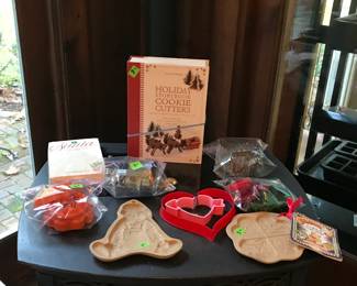 Cookie cutters and molds