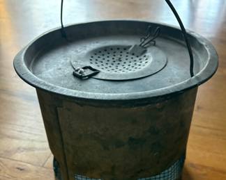 Vtg minnow bucket