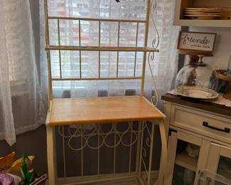 Baker's rack