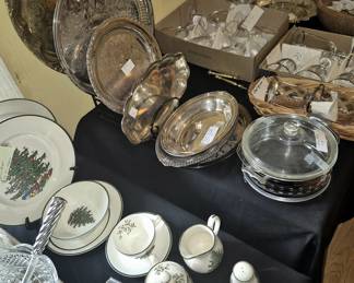 Cuberthson Christmas China