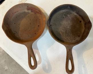 Small cast iron skillets. Wagner. 