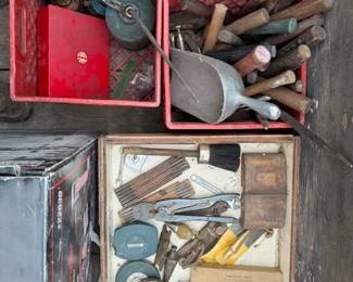 MAC compression tester. Hammers. Tools.