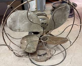 Oscillating fan. Works. 